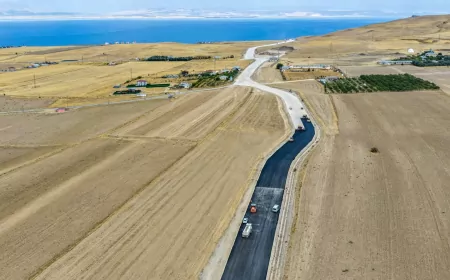 Van Gölü Sahil Yolu Projesi’nde 50 kilometrelik kesintisiz ulaşım için çalışmalar sürüyor
